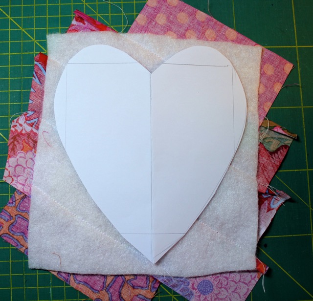 tl_files/content/blog/naehen-sticken/katharina.raab/Herzliches MugRug/Happy Valentine – 06.jpg