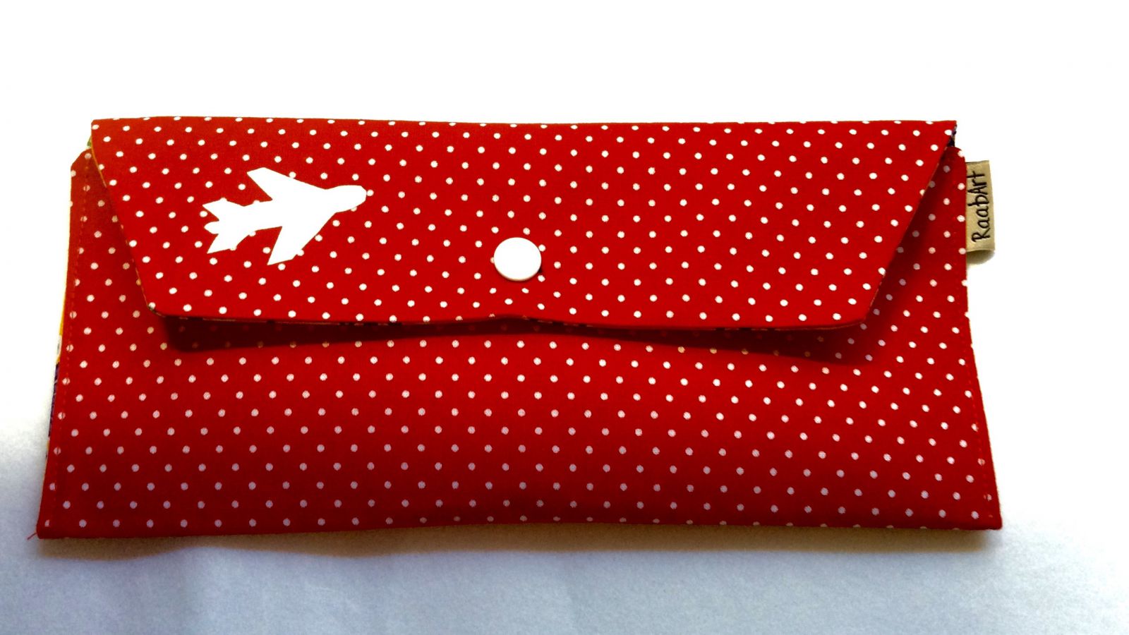 tl_files/content/blog/naehen-sticken/katharina.raab/Reiseticketetui/Tickettasche-rot - 15.jpg