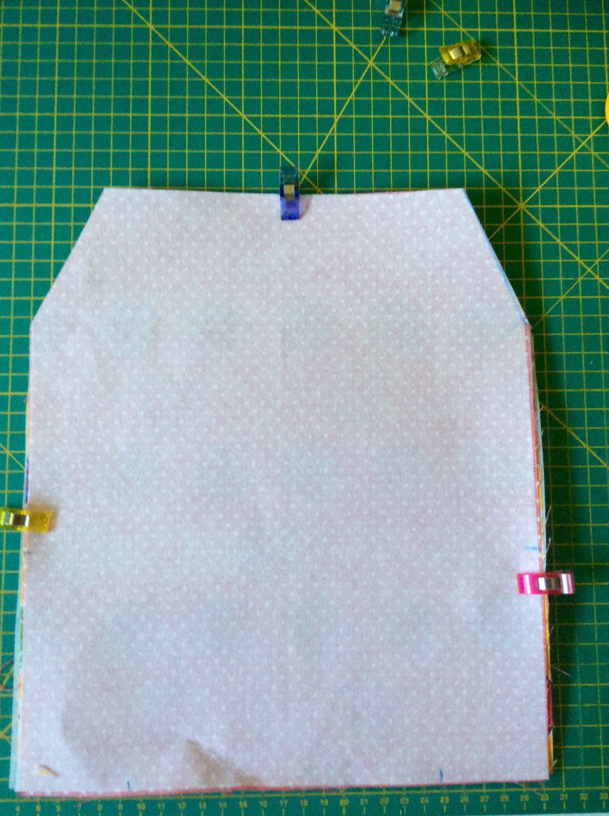 tl_files/content/blog/naehen-sticken/katharina.raab/Reiseticketetui/Tickettasche-rot - 5.jpg