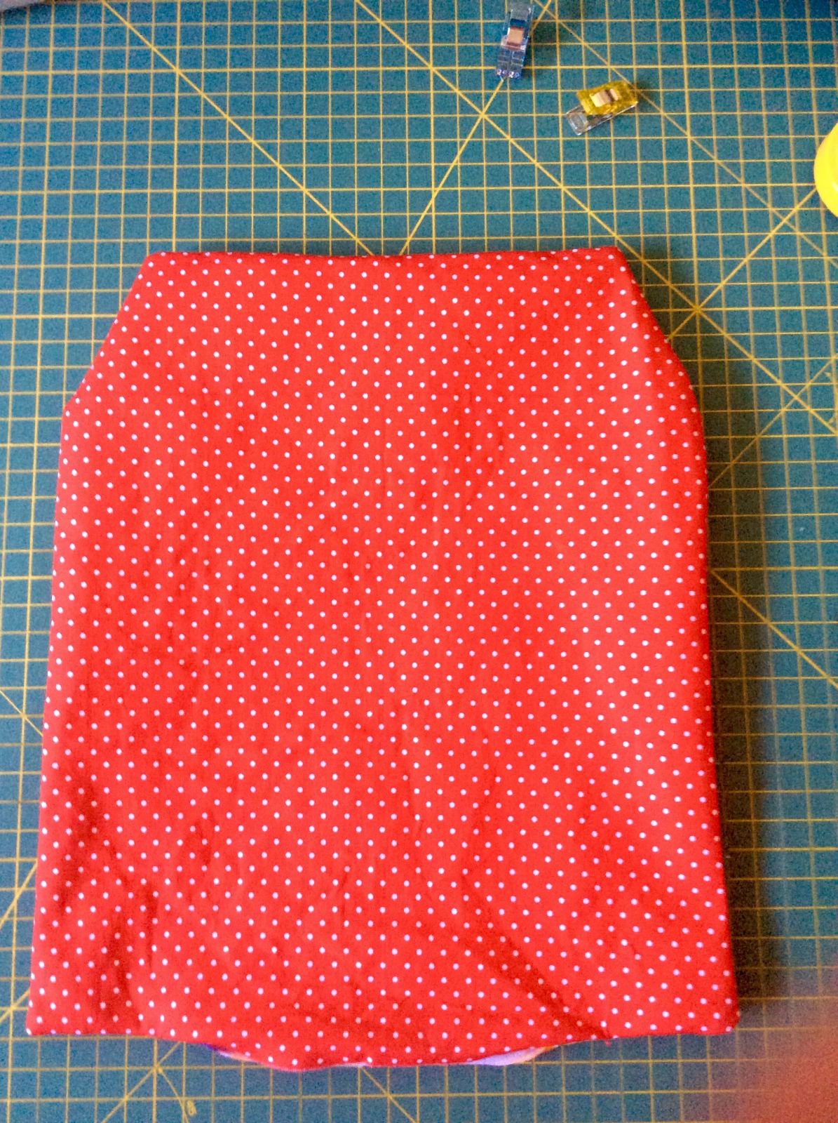 tl_files/content/blog/naehen-sticken/katharina.raab/Reiseticketetui/Tickettasche-rot - 7.jpg