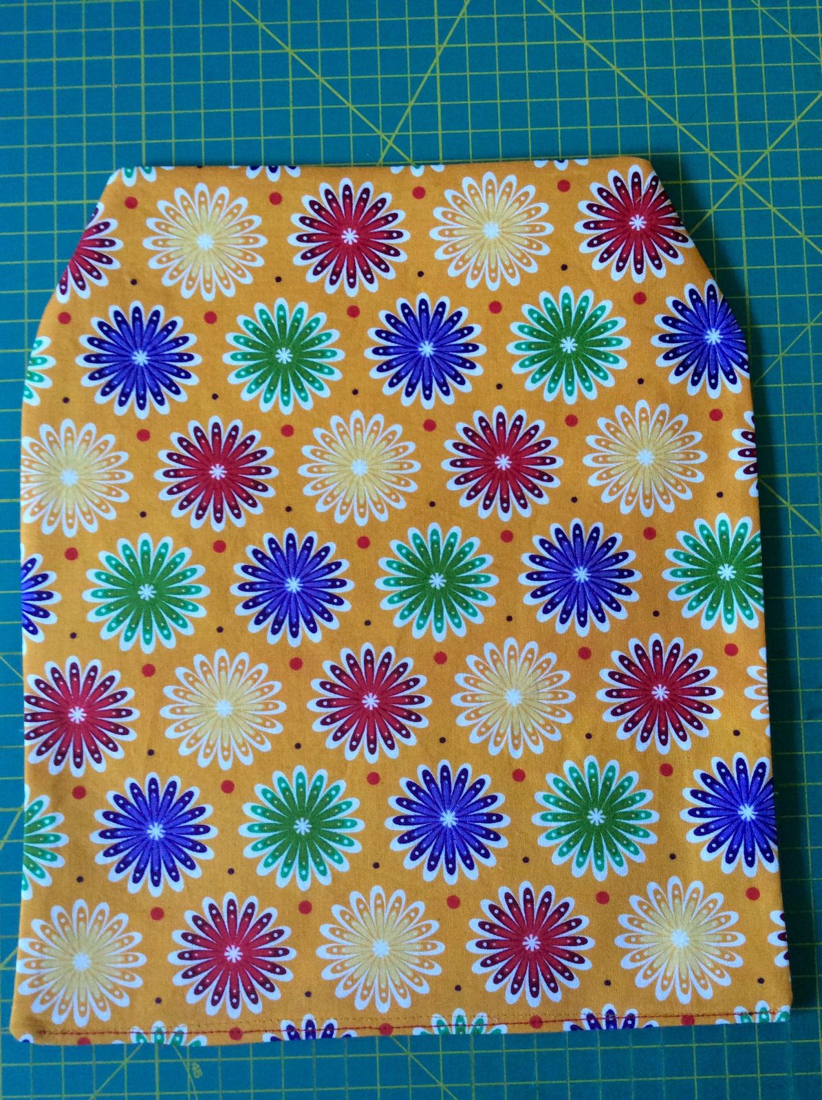 tl_files/content/blog/naehen-sticken/katharina.raab/Reiseticketetui/Tickettasche-rot - 9.jpg